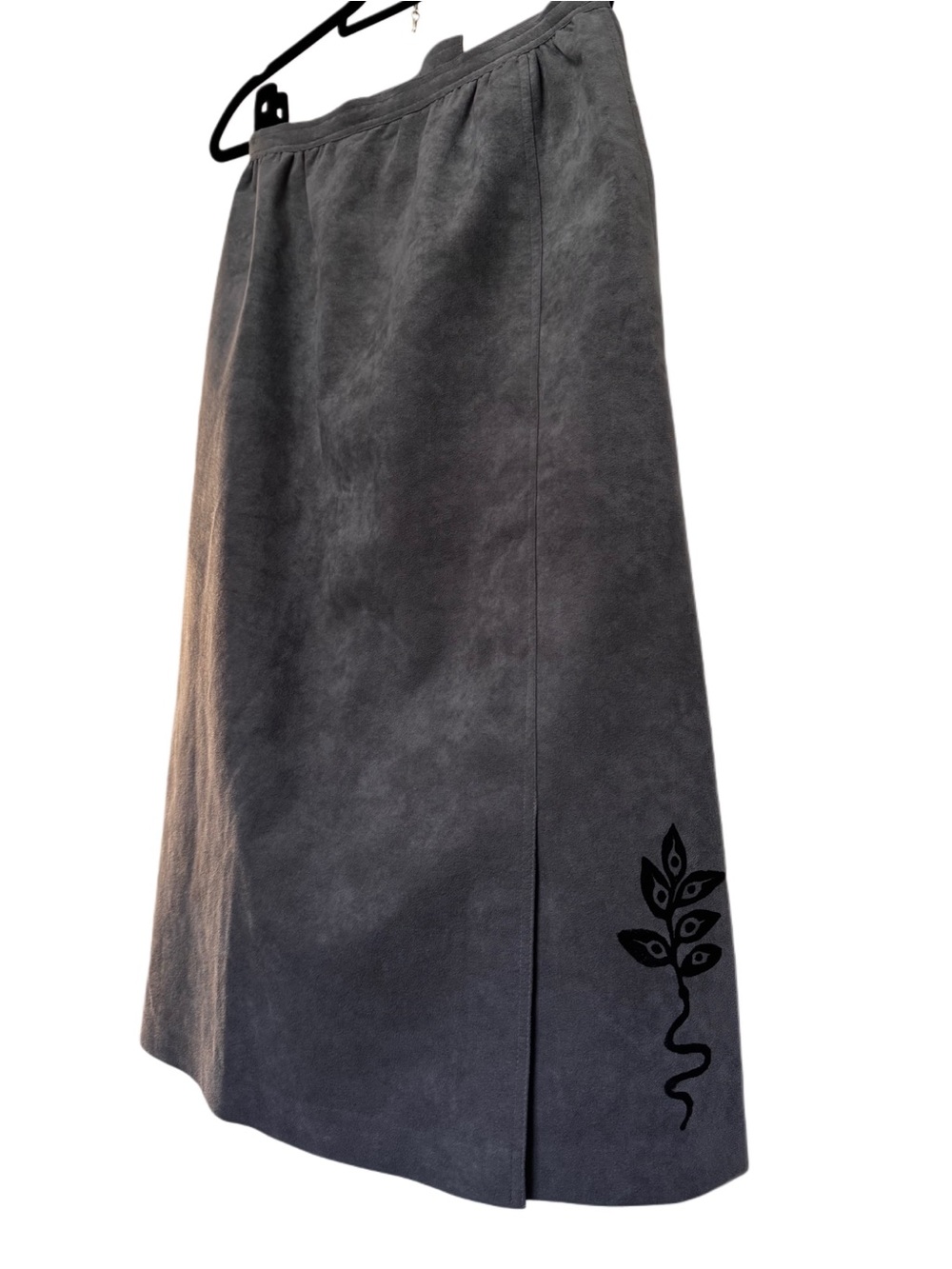Vintage Suede like midi skirt with pockets